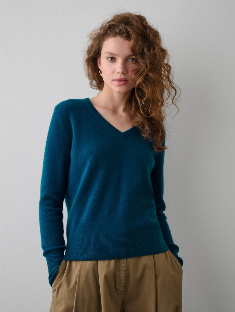 Cashmere Core V-Neck in Deep Jade