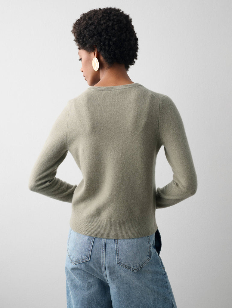 Cashmere Button Henley in Meadow Green