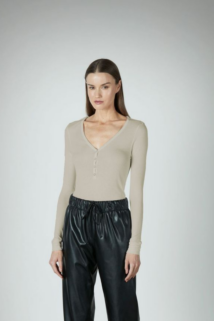 Silk Rib L/S Henley in Oatmeal