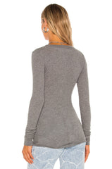 Laundered Cotton Fitted L/S V in Graphite