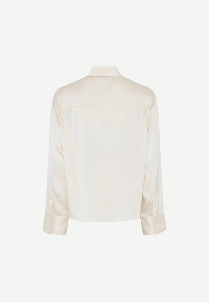 Ease Shirt in Gardenia