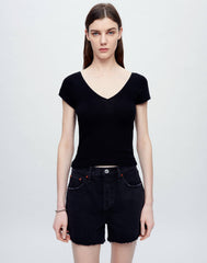 V-Neck Baby Tee in Vintage Black