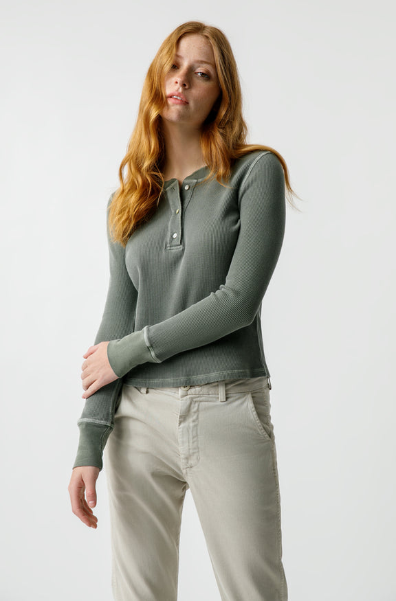 Thermal Henley Tee in Tea Leaf