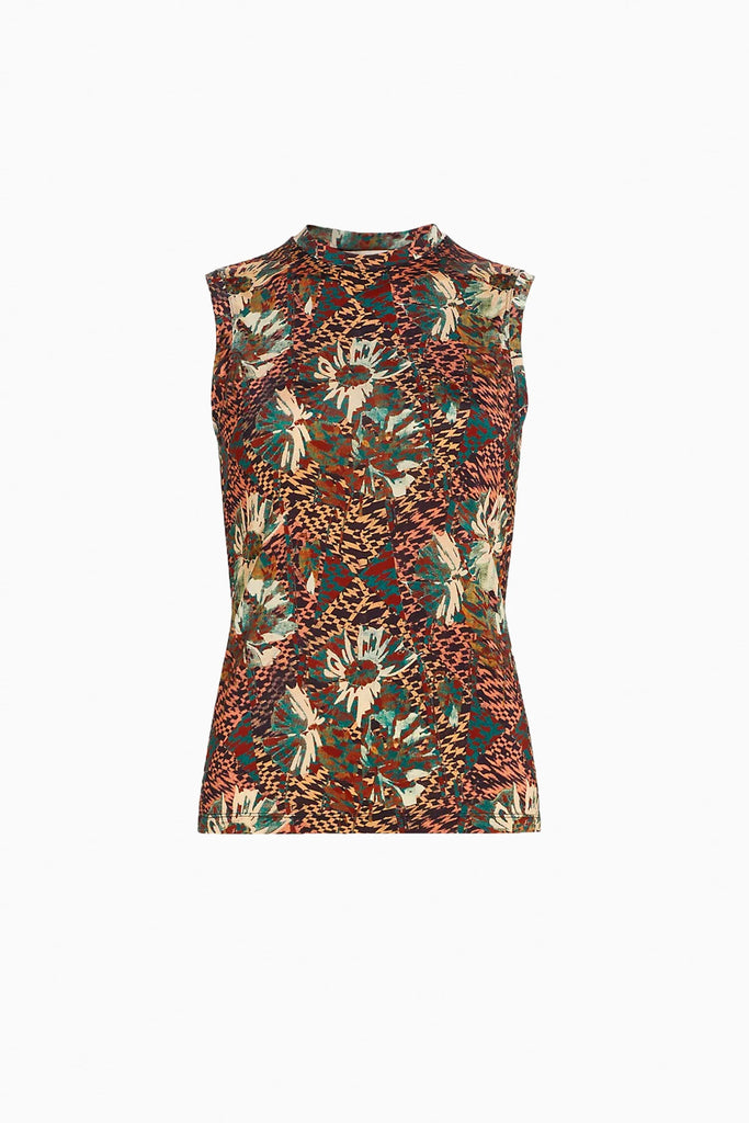 Ines Top in Prism