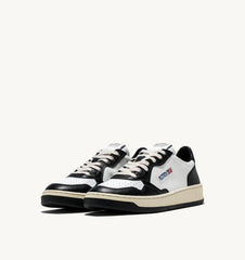 Medalist Low Leather in White/Black
